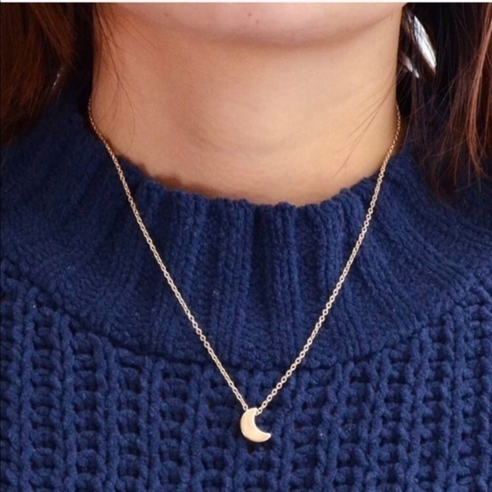 💛HOST PICK. Once in a blue moon necklace